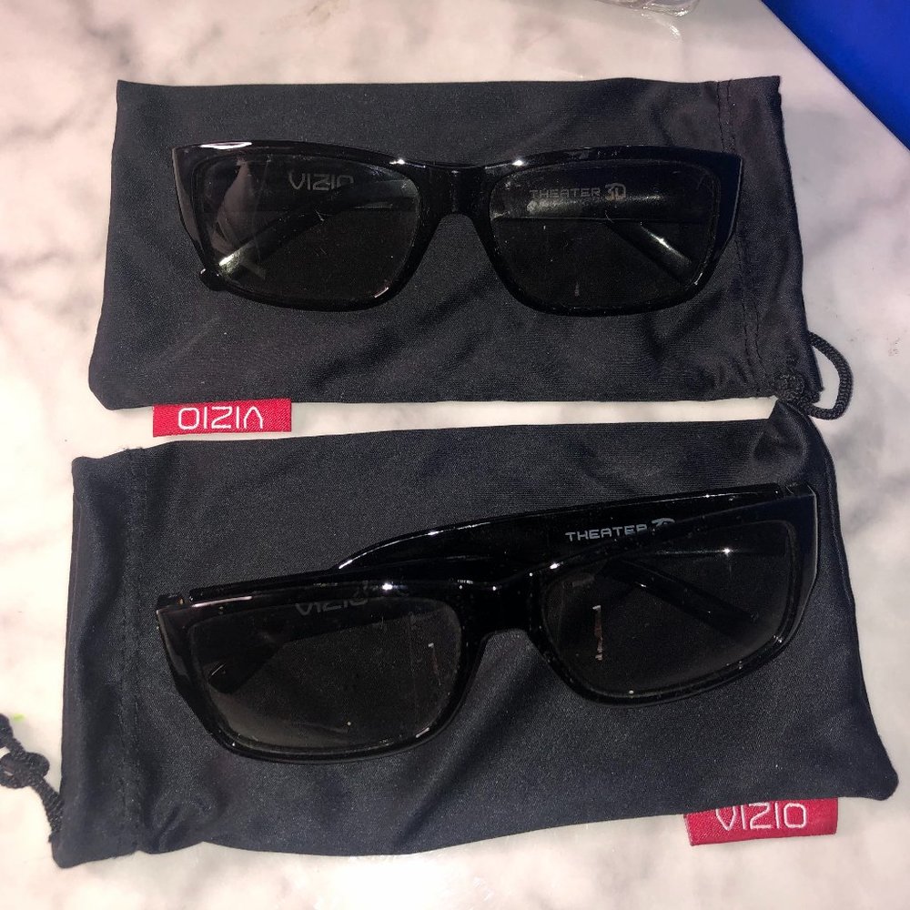 Movie Theater Accessories Vizio Home Theater 3D Glasses 2 Pair with Carrying Bag